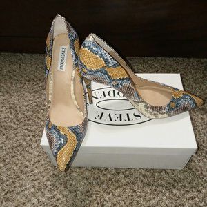 Steve Madden Womens Heels 
